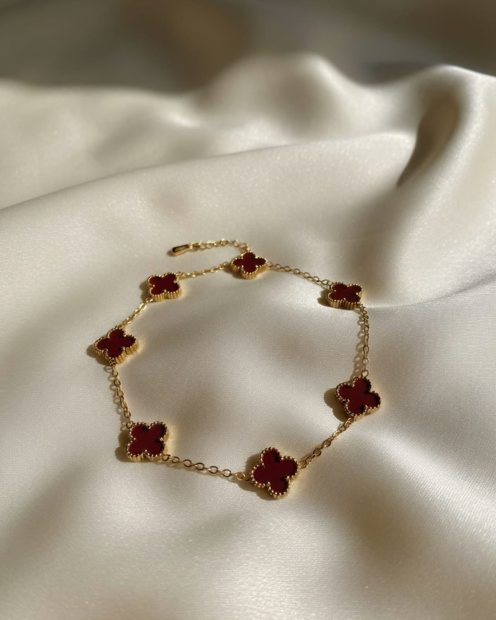 BORDO YONCALI GOLD BİLEKLİK